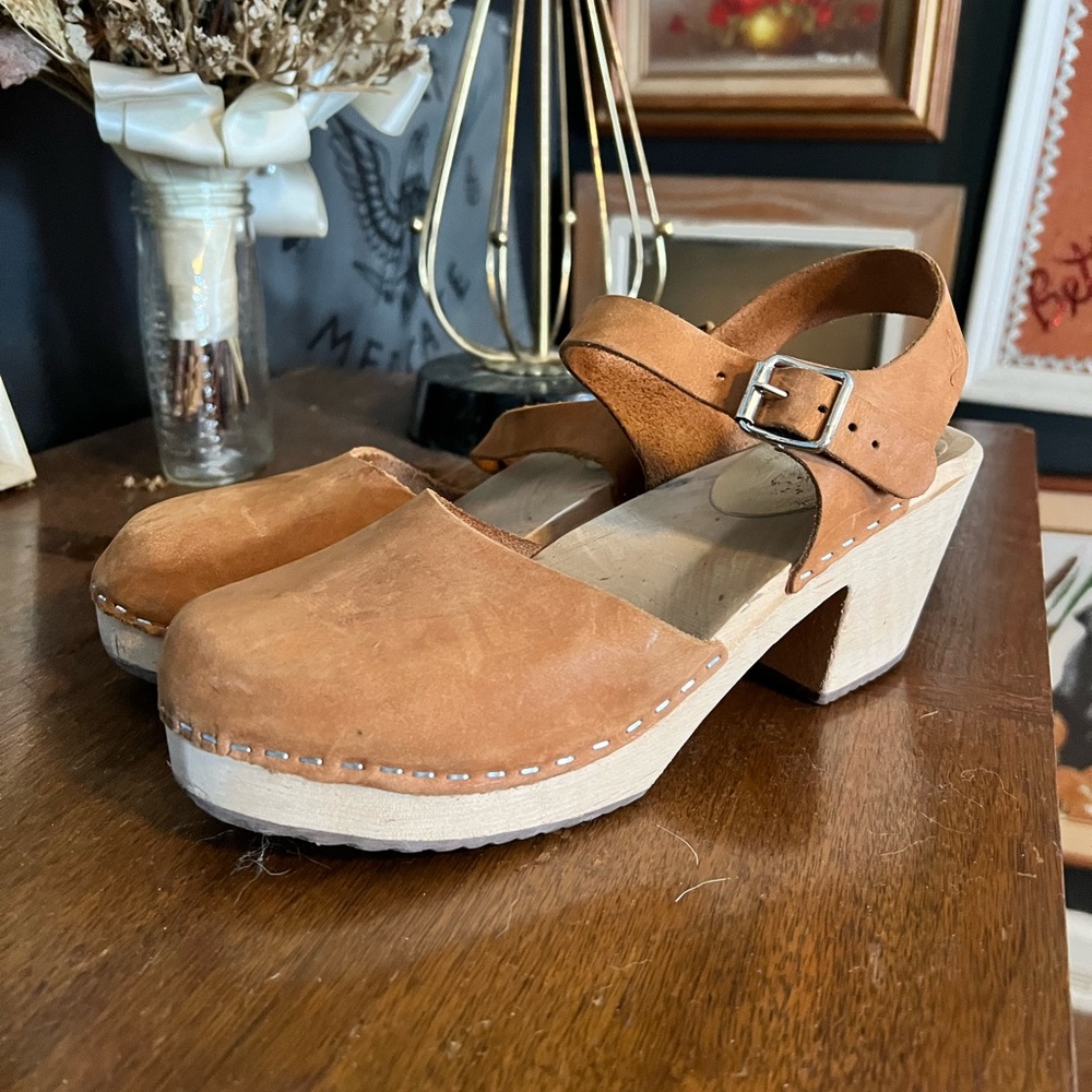 Vintage Lotta clogs
